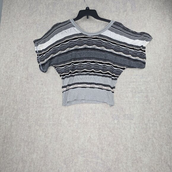 Body Central Womens Striped Knit Top Gray & Black Textured Short Sleeve Style - Picture 2 of 5
